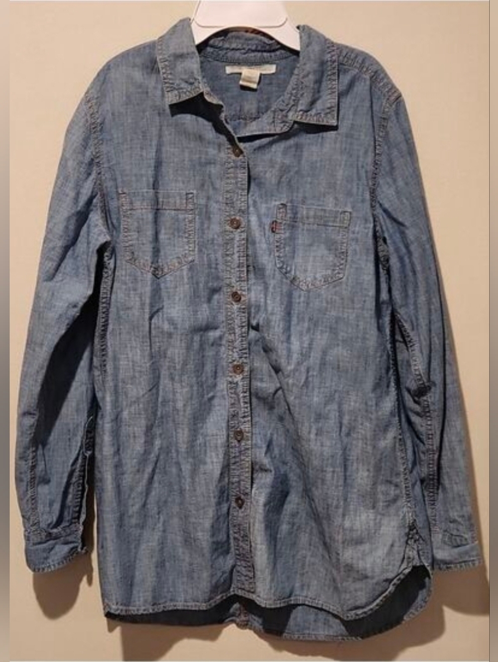 ❤️ LEVI'S BUTTON DOWN COTTON CHAMBRAY SHIRT, MEDIUM